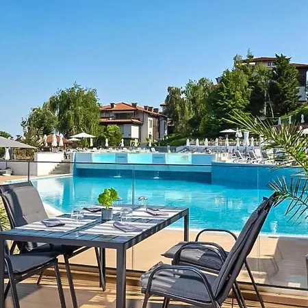 Santa Marina - Designer With Sea View Terrace & Pools 소조폴