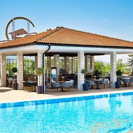 Santa Marina - Designer With Sea View Terrace & Pools * 소조폴