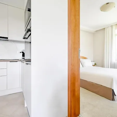 Santa Marina - Designer With Sea View Terrace & Pools Апартамент Созопол