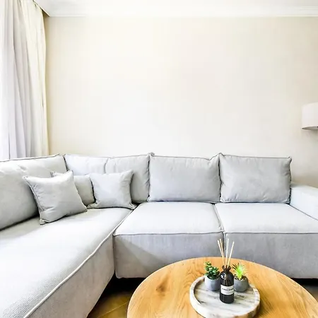 Santa Marina - Designer With Sea View Terrace & Pools * Σωζόπολη