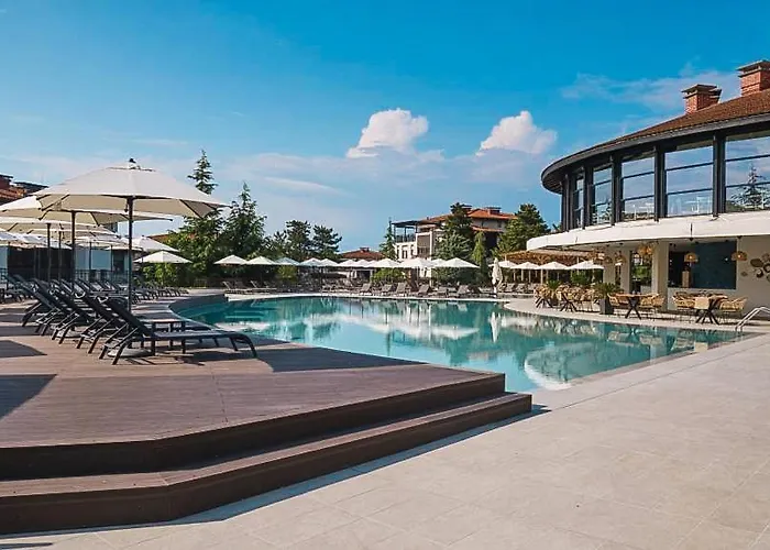Santa Marina - Designer With Sea View Terrace & Pools *