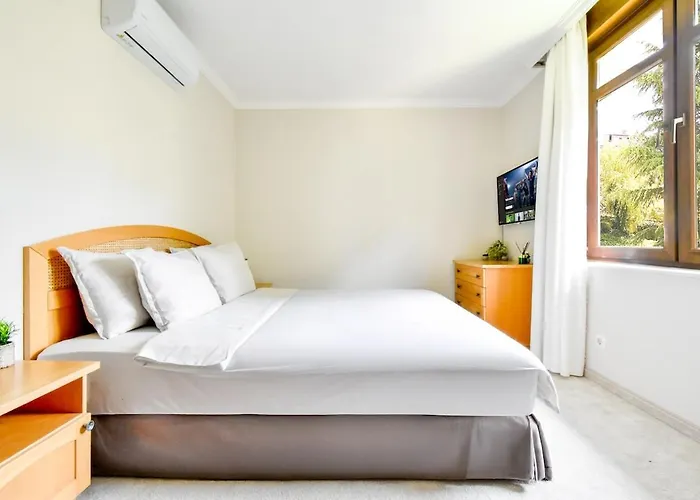 Santa Marina - Designer With Sea View Terrace & Pools * 소조폴
